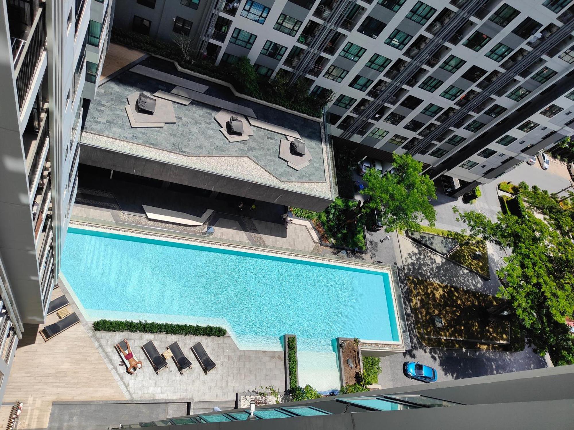 The Base Pattaya Condo By Platoo Exterior photo